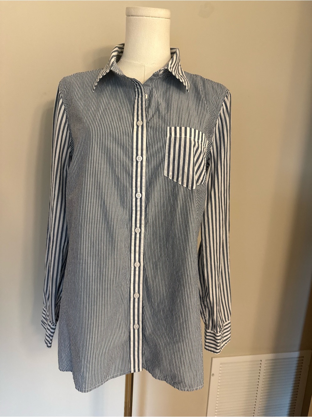 Talbots Blue White Striped Button Front Cotton Shirt Size Medium Classic Career